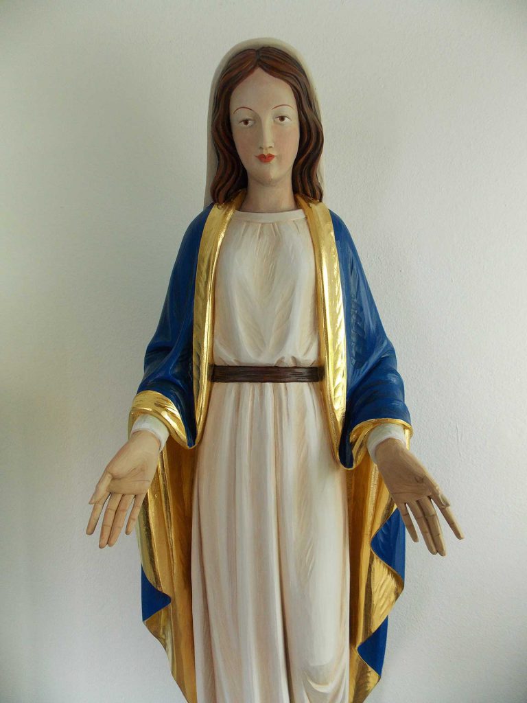 Neufassung einer Mariafigur